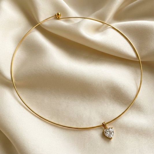 שרשרת - הילה